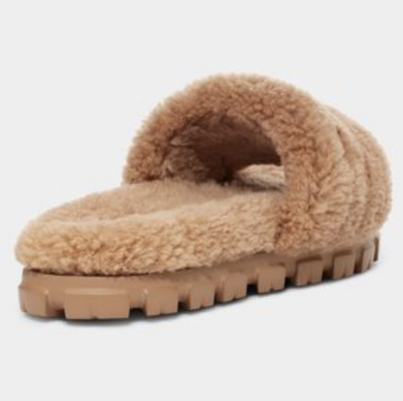 NWT UGG size 11 woman's Cozetta Curly Slippers - Picture 2 of 6